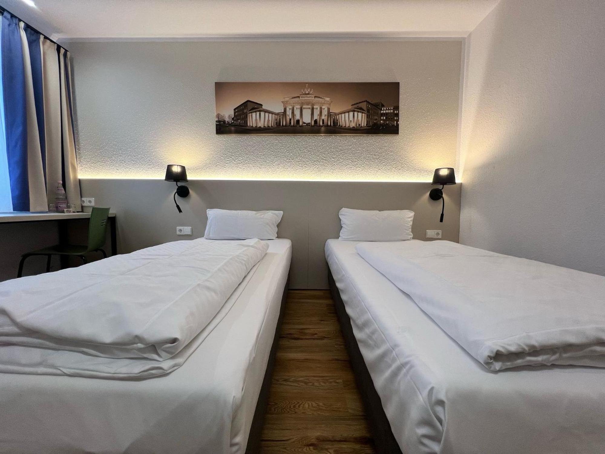 Plaza Inn Berlin Sued Ludwigsfelde Exteriör bild